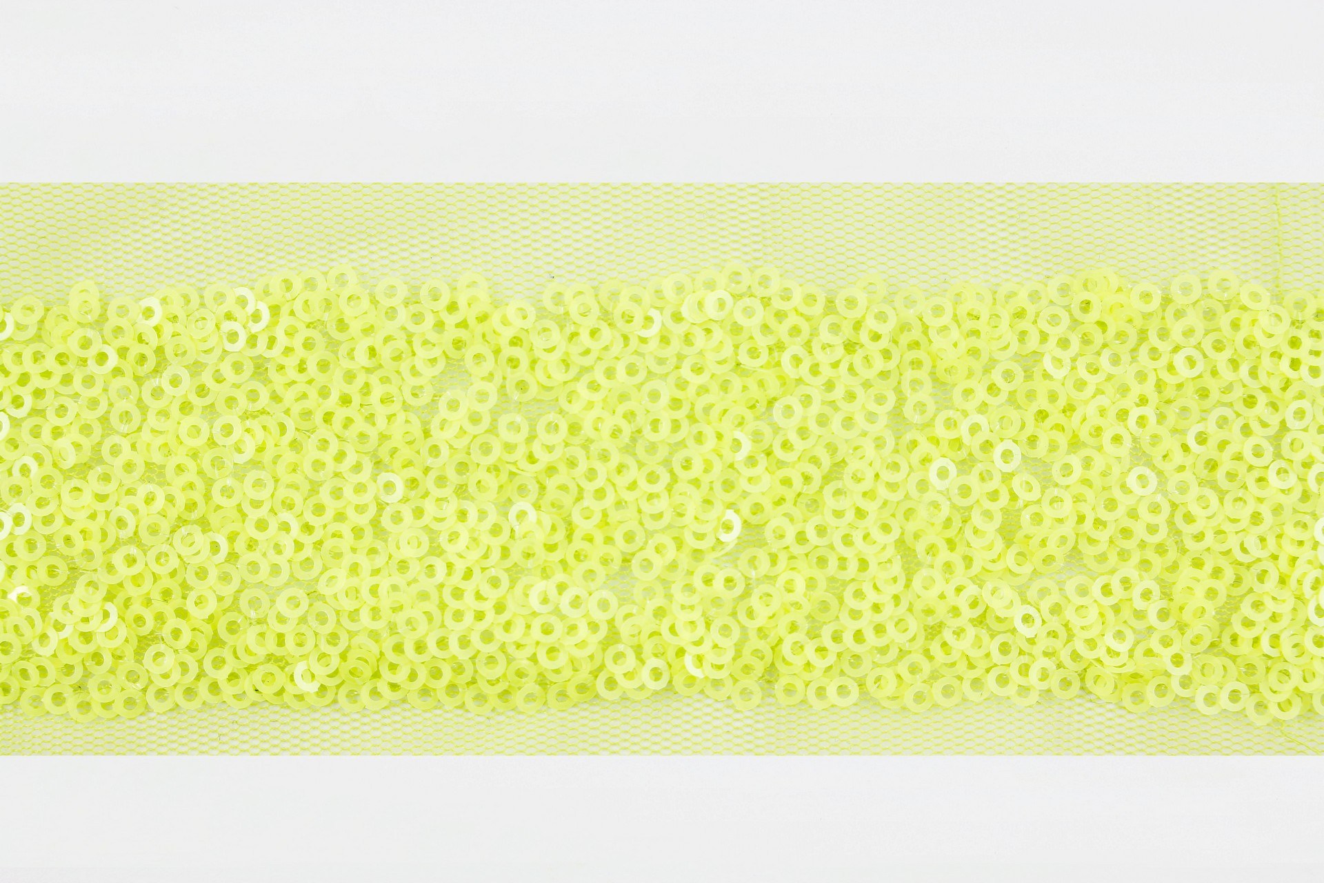 Trimming with sequins