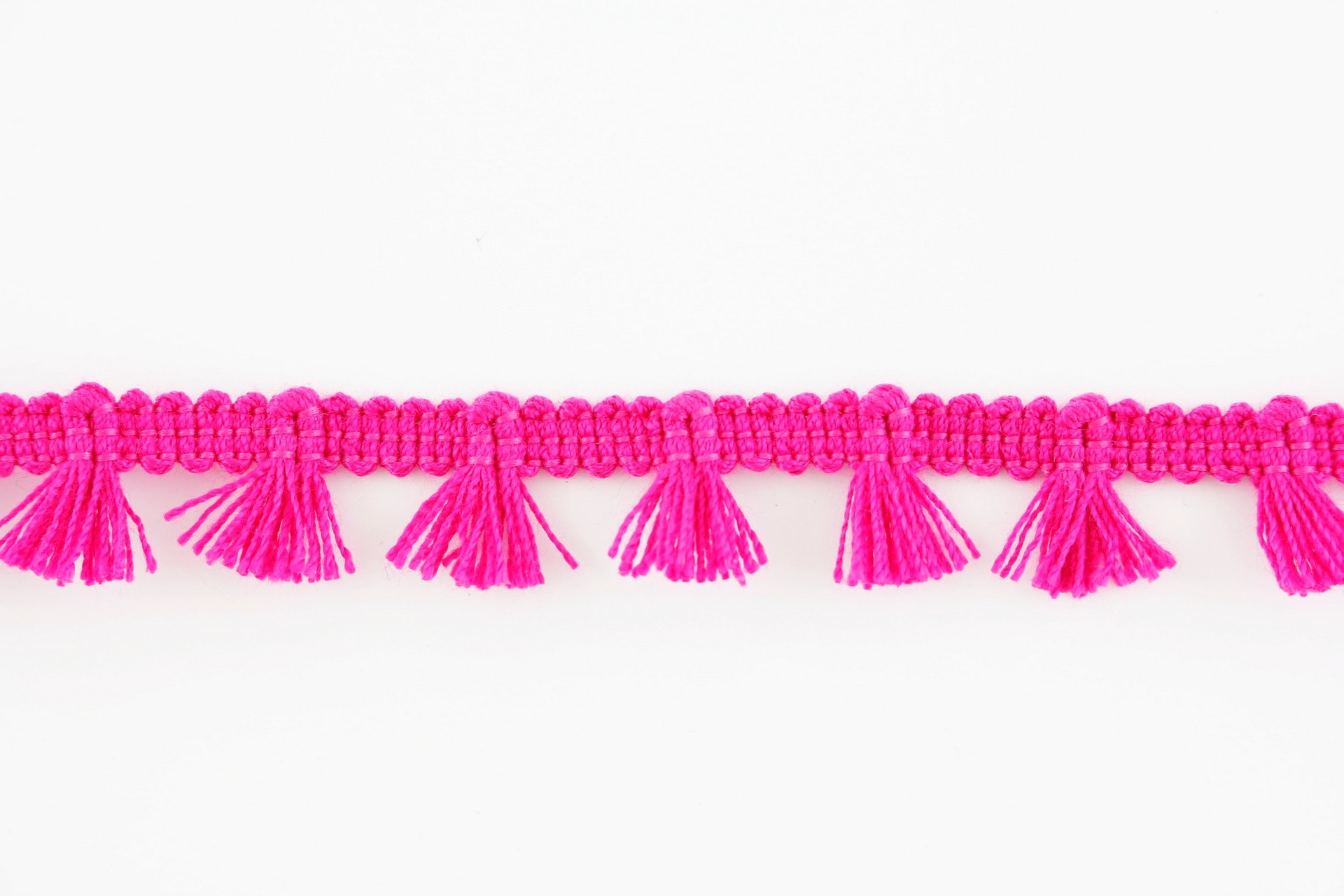 Trimming with tassels