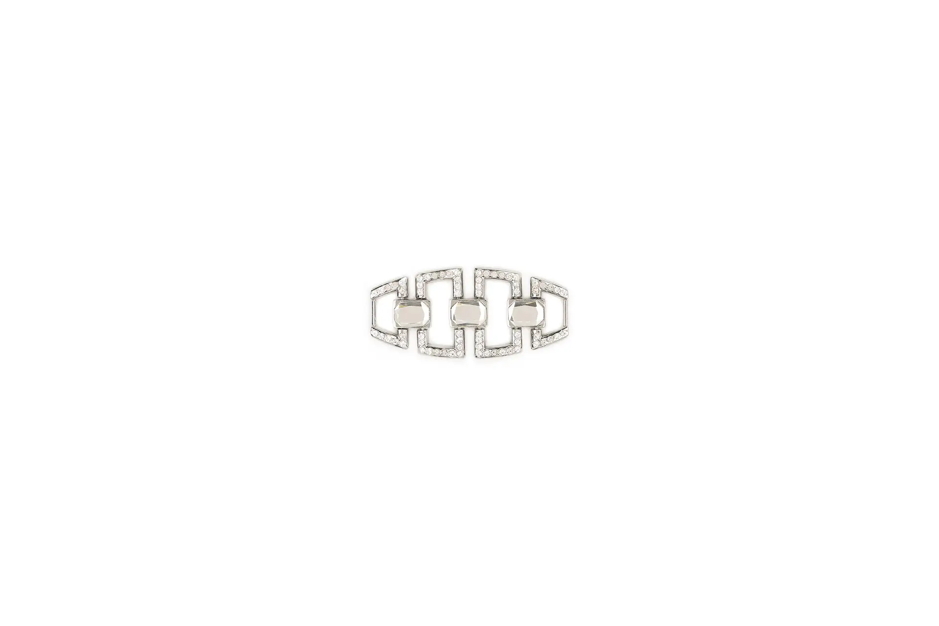 Jewel clamp with stones