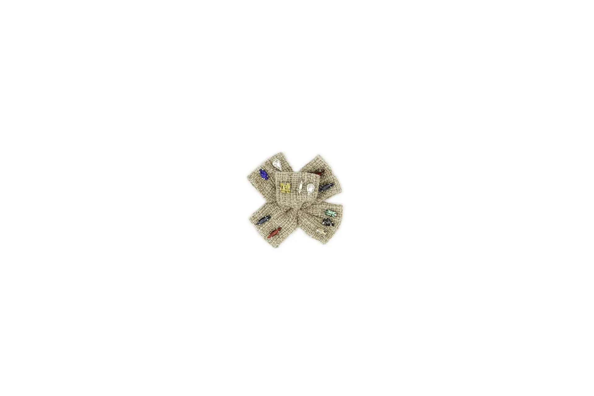 Fiore con pietre